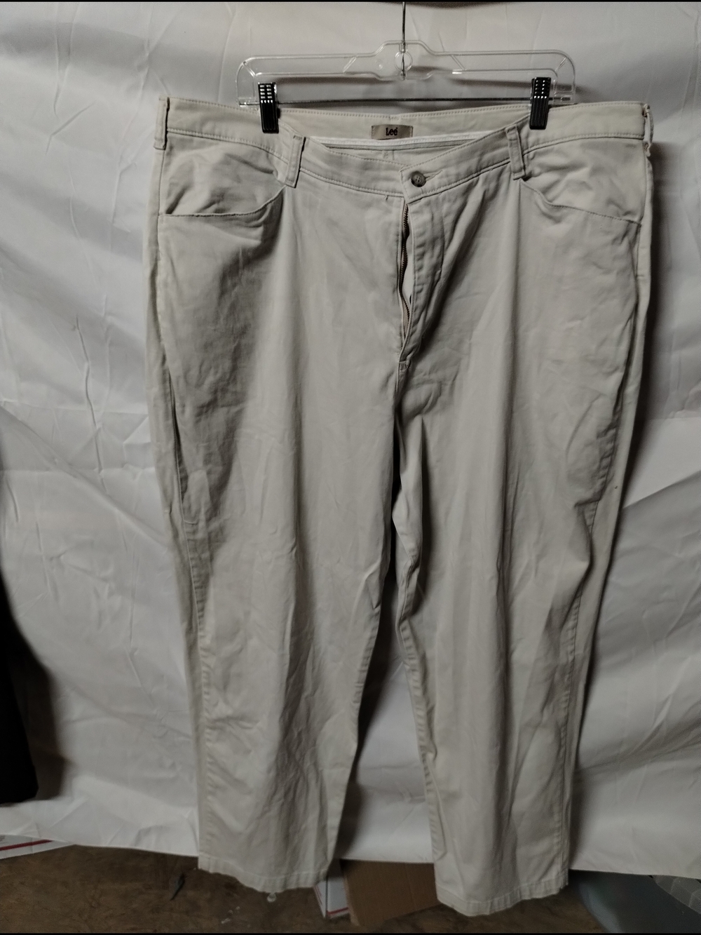 Lee Men’s Light Gray Straight Leg Chinos